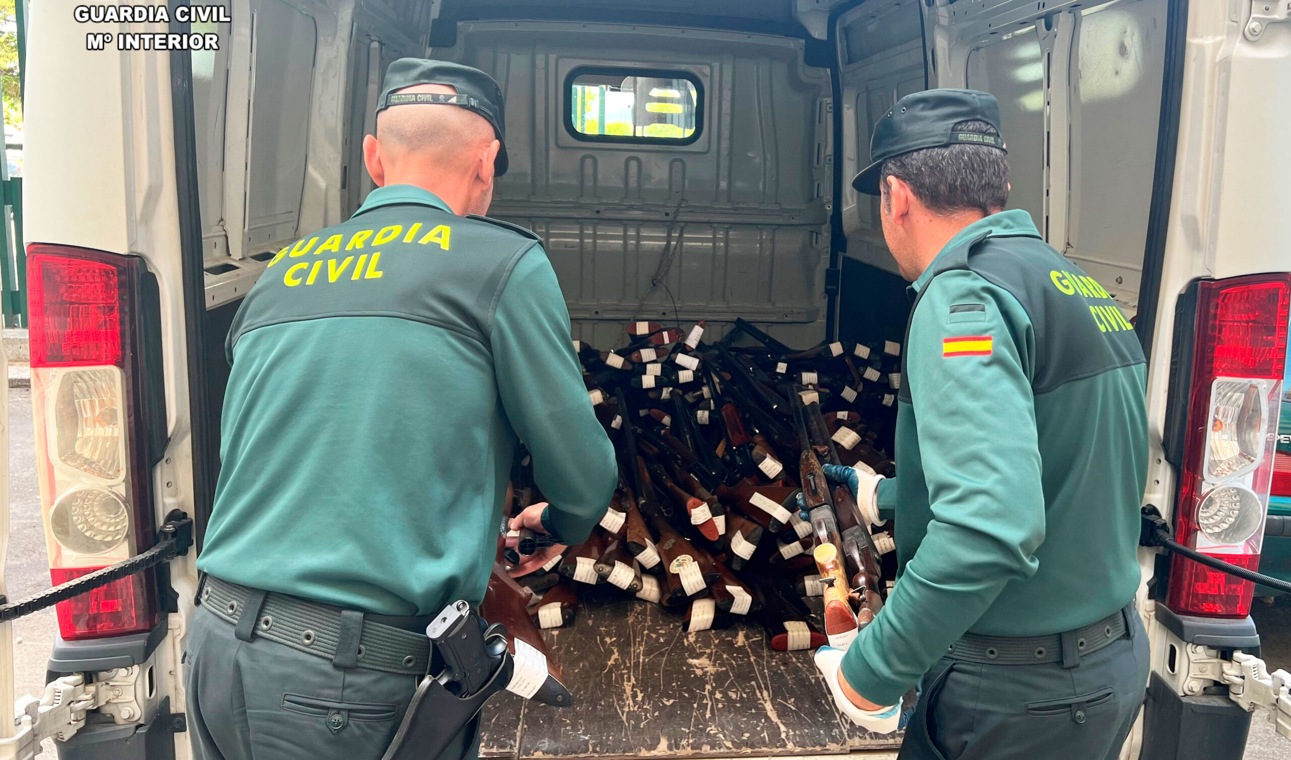 La Guardia Civil Destruye 603 Armas Incautadas El Cruzado